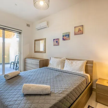 Apartment Entire For Your *